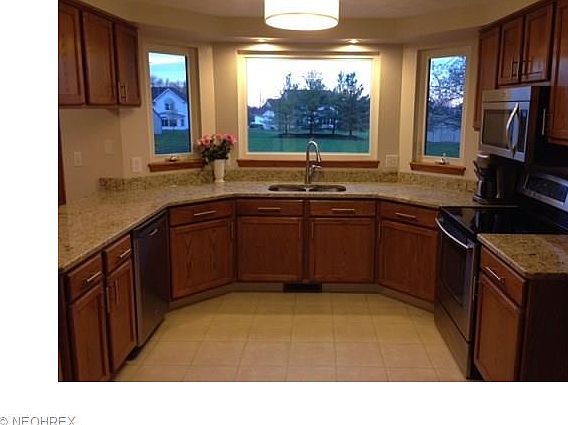 5th image of 1077 Sugarhouse Ln