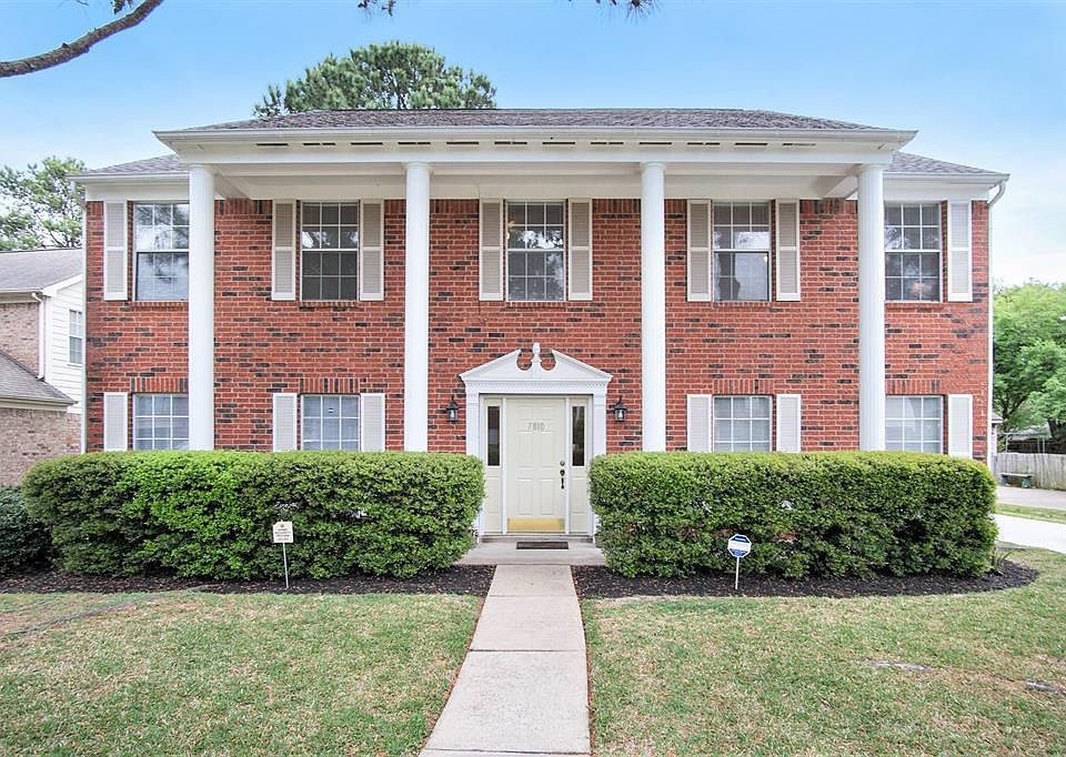 Welcome to 7810 Leaf Point Court!