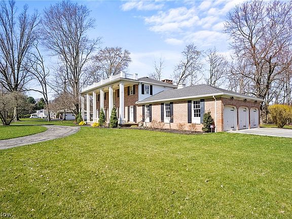 2nd image of 8610 Countryside Dr