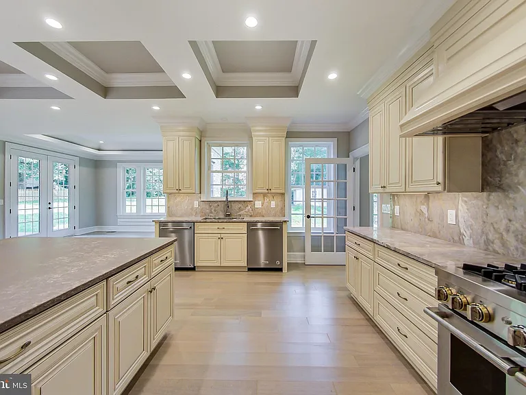 3104 Sleepy Hollow Rd — Photo 14