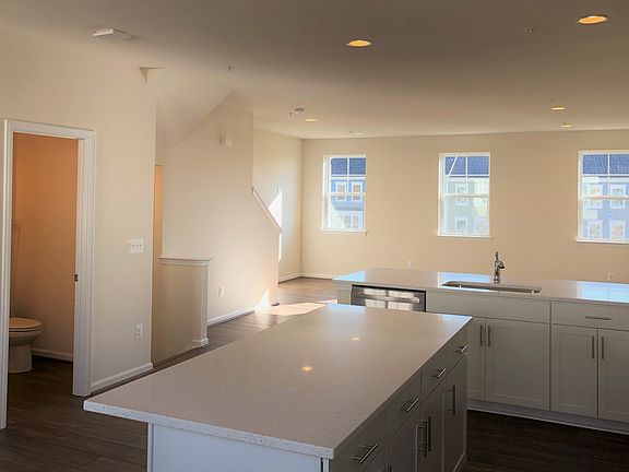 4th image of 14309 Potomac Heights Ln