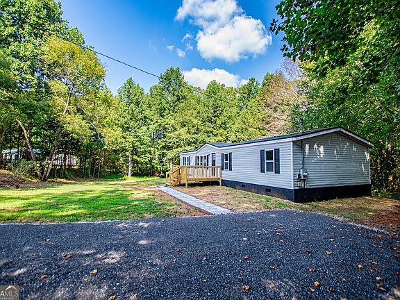 2nd image of 61 Crest Rd