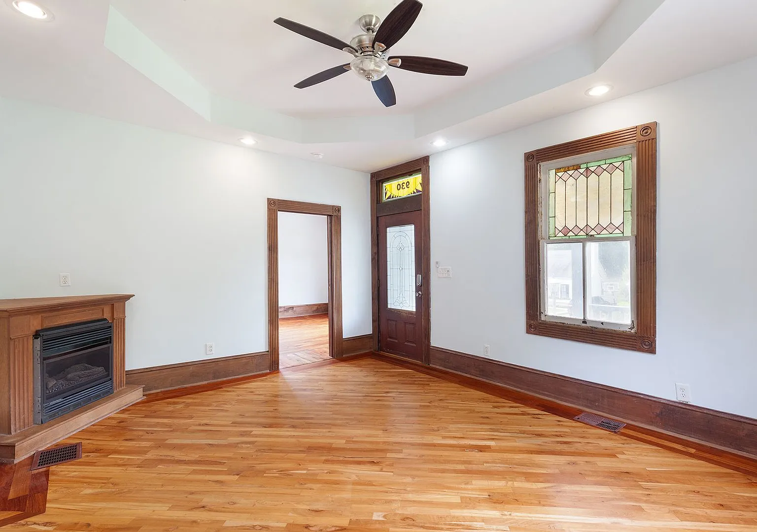 Spacious 6bd/3ba in Grant Park w/ Large Fenced in Backyard & Steps From the Park! — Photo 4