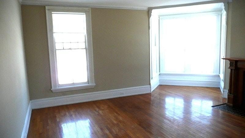 1st image of 424 Fulton St E APT 4