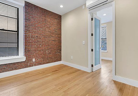 3rd image of 400 W 56th St APT 1A