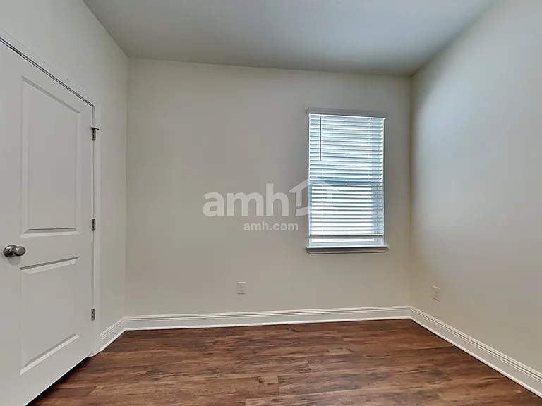 27537 Saint Andrews Ave — Photo 23