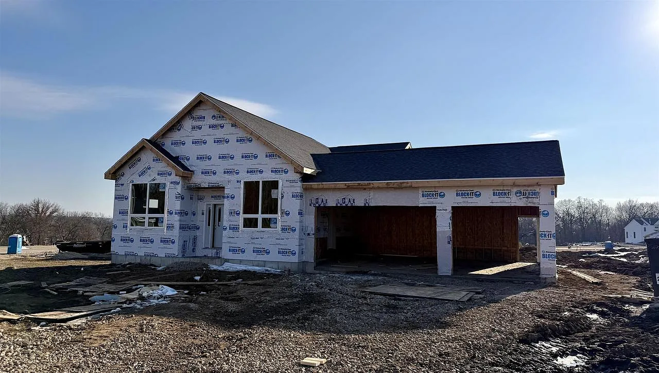 6557 Hickory Glade Drive photo 1