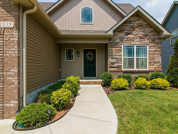 3rd image of 1017 Orchard Hills Dr