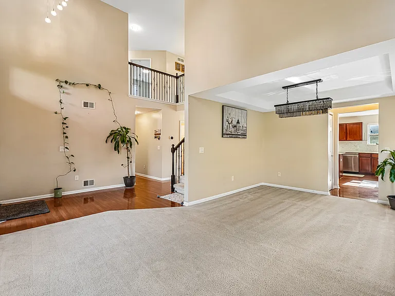 16304 Mulberry Way — Photo 7