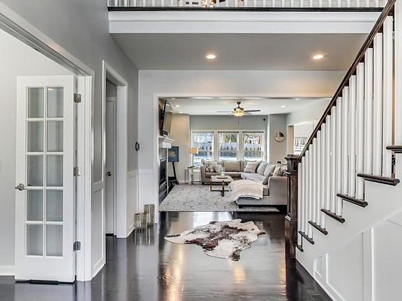 2nd image of 10S330 Oneill Dr