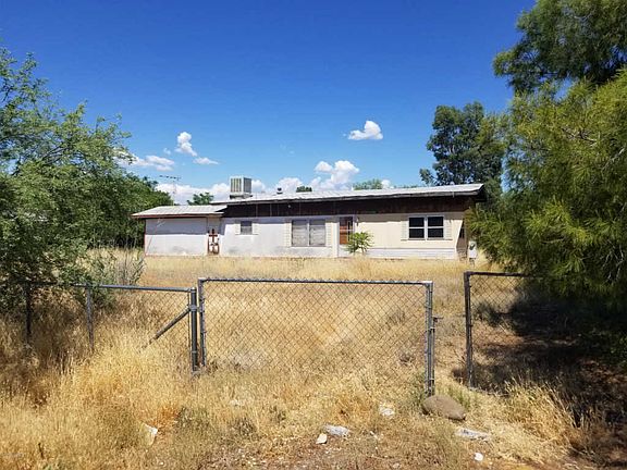 3rd image of 3269 E Robin Ln