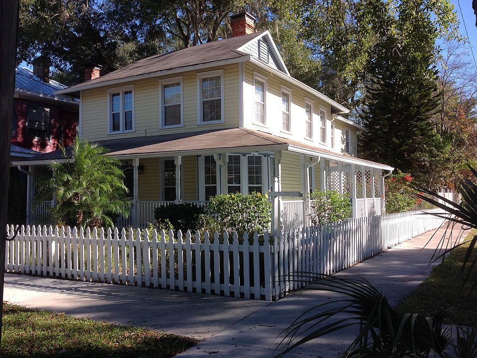 1st image of 321 Magnolia Ave