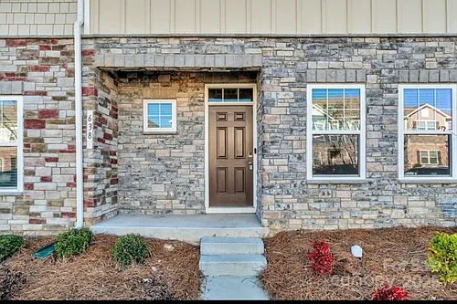 638 Sagecroft Ln #43 Photo 1