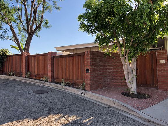 5th image of 21014 Bandera St