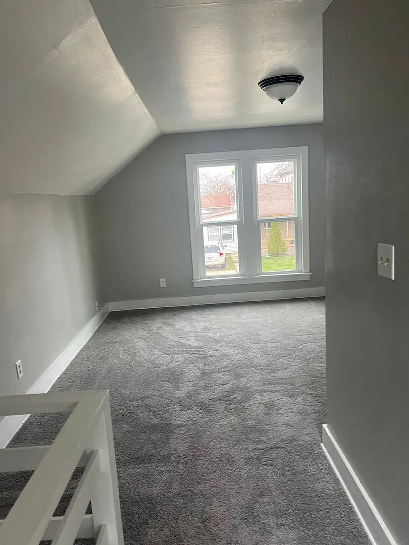 For Rent: Recently Renovated Home In Neenah! — Photo 4