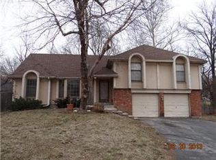 1101 S Lennox Dr, Olathe, KS 66062
