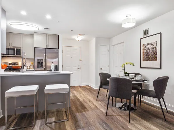 35 Fisk St #311, Jersey City, NJ 07305