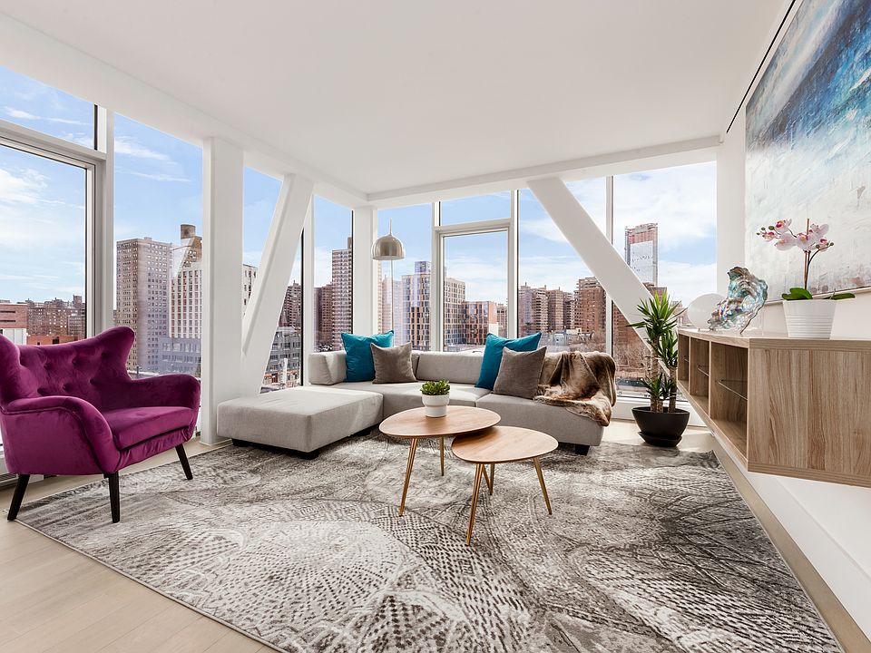 1st image of 100 Norfolk St #10B