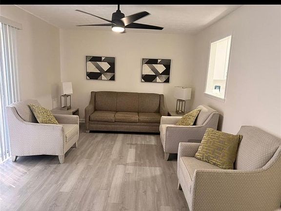 2nd image of 5891 Sheldon Ct