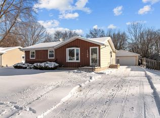 155 Anton Ct, Appleton, WI 54915