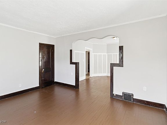5th image of 1524 E 204th St