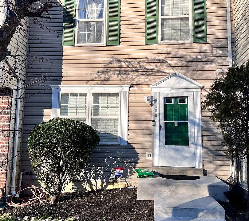 1st image of 6808 Amber Hill Ct
