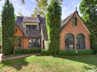 2416 Marshall Way, Sacramento, CA
