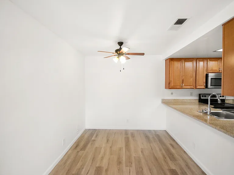 5013 Pine Tree Ter — Photo 6