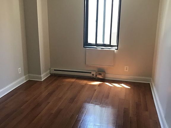 3rd image of 1962 1st Ave APT 2BB
