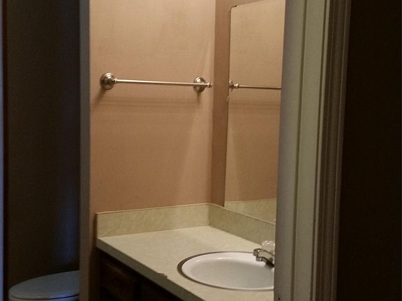 4th image of 1903 9th Ave APT A