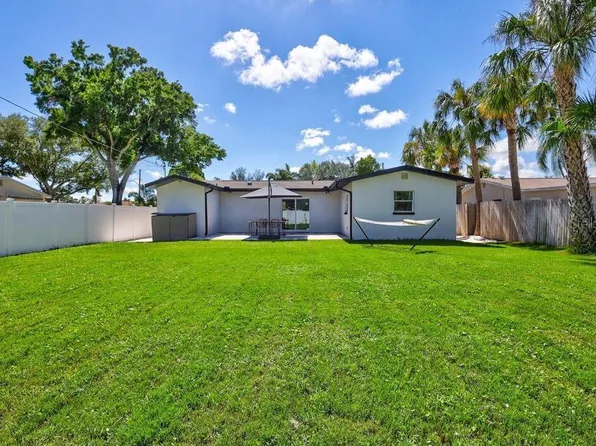 4419 Huntington St NE, Saint Petersburg, FL 33703