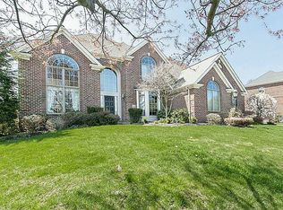 2506 Minton Dr, Coraopolis, PA 15108