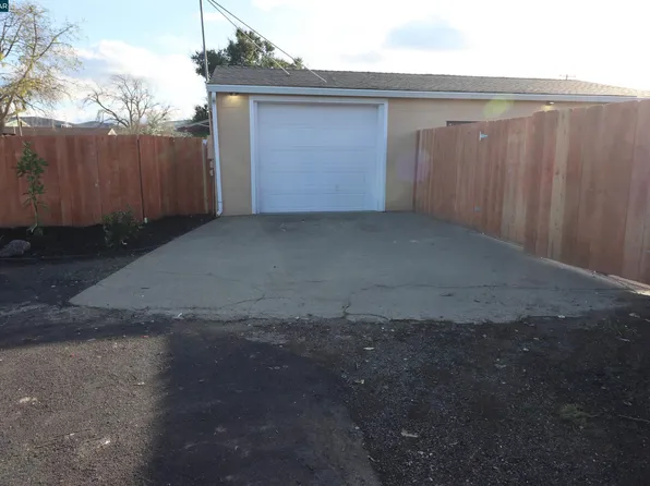 60 Banchio St, Bay Point, CA 94565