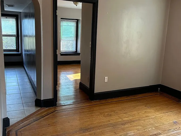 248 W Olney Ave — Photo 10