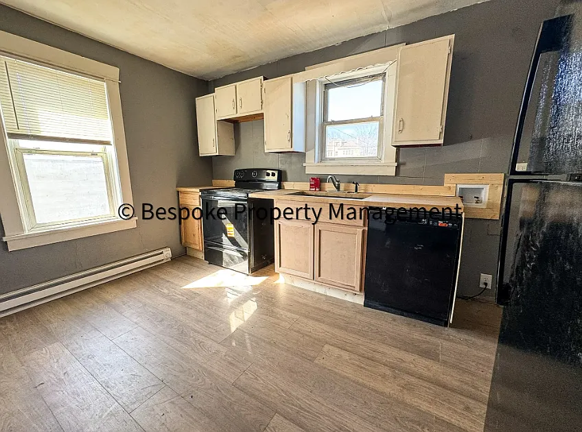 158 Main St #3