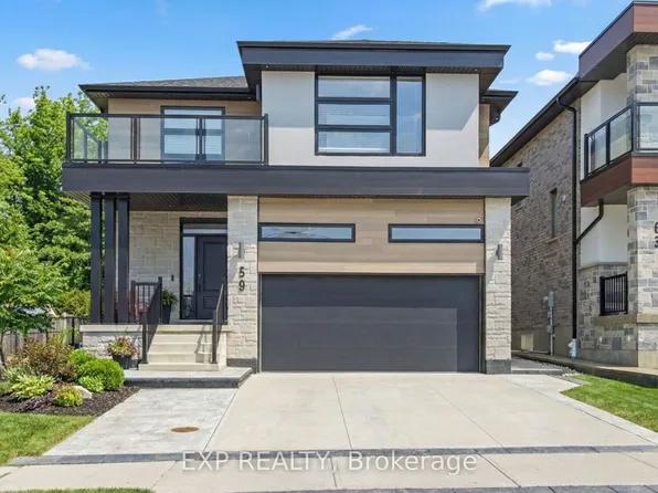 59 Monarch Woods Dr, Kitchener, ON N2P 2Y9