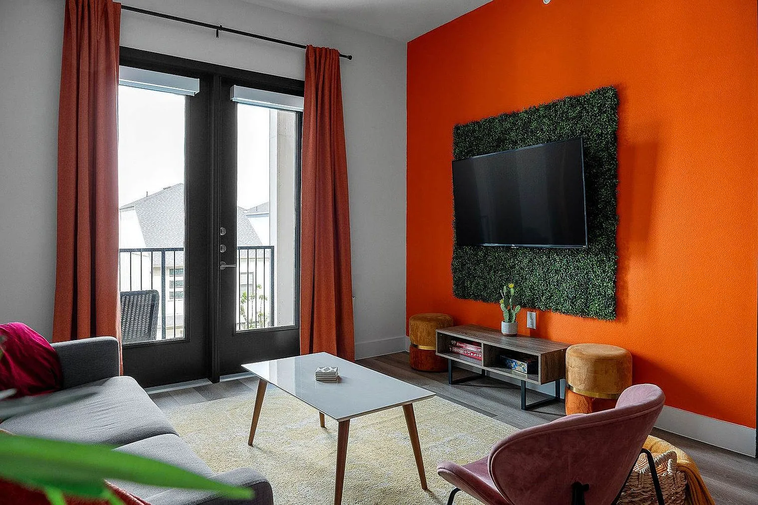 1 bed, 1.0 bath, 807 sqft, $2,660 — Photo 2