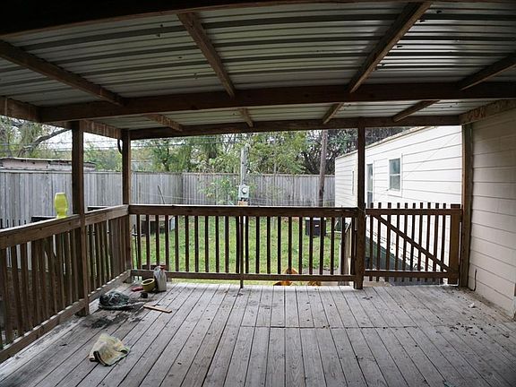 4th image of 11819 Lynda Dr