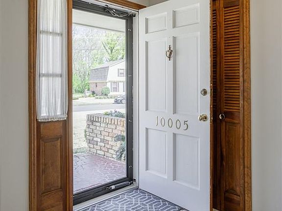 3rd image of 10005 Greenview Dr SE