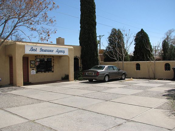 3rd image of 920 Ortiz Dr NE
