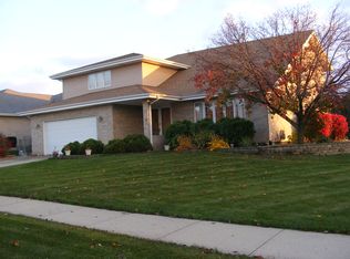 1337 Tralee Ln, Lockport, IL 60441