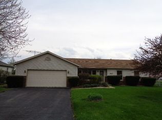 25147 W Elm St, Channahon, IL 60410