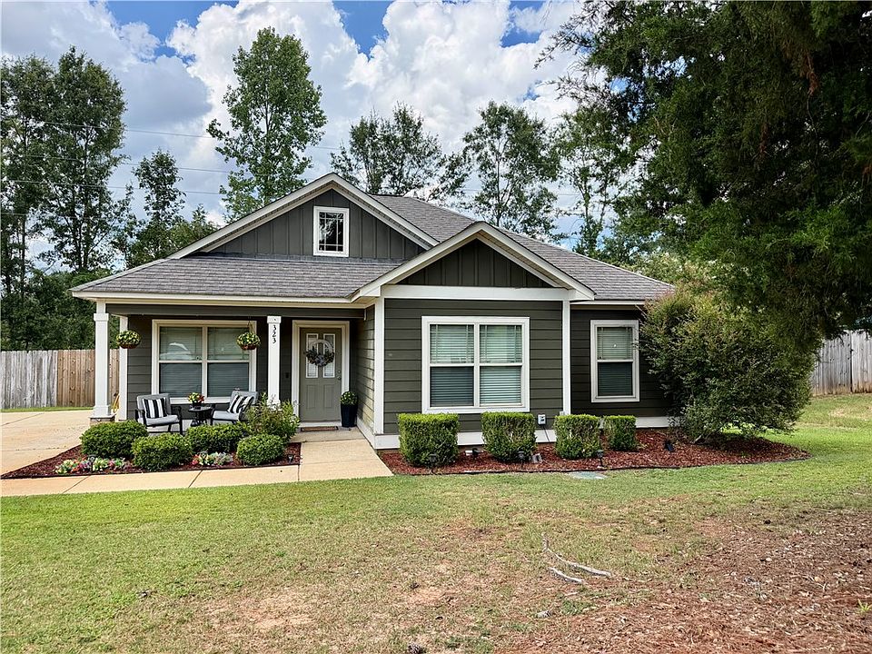 1st image of 323 Embry Ln