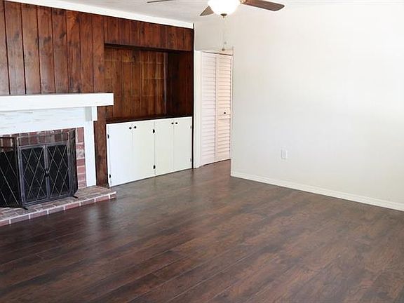 3rd image of 1840 Kissengen Ave