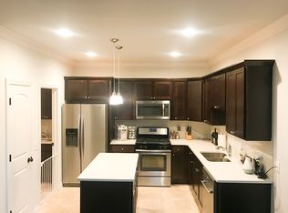 1704 Barrington Ct #1, Lake Orion, MI 48360