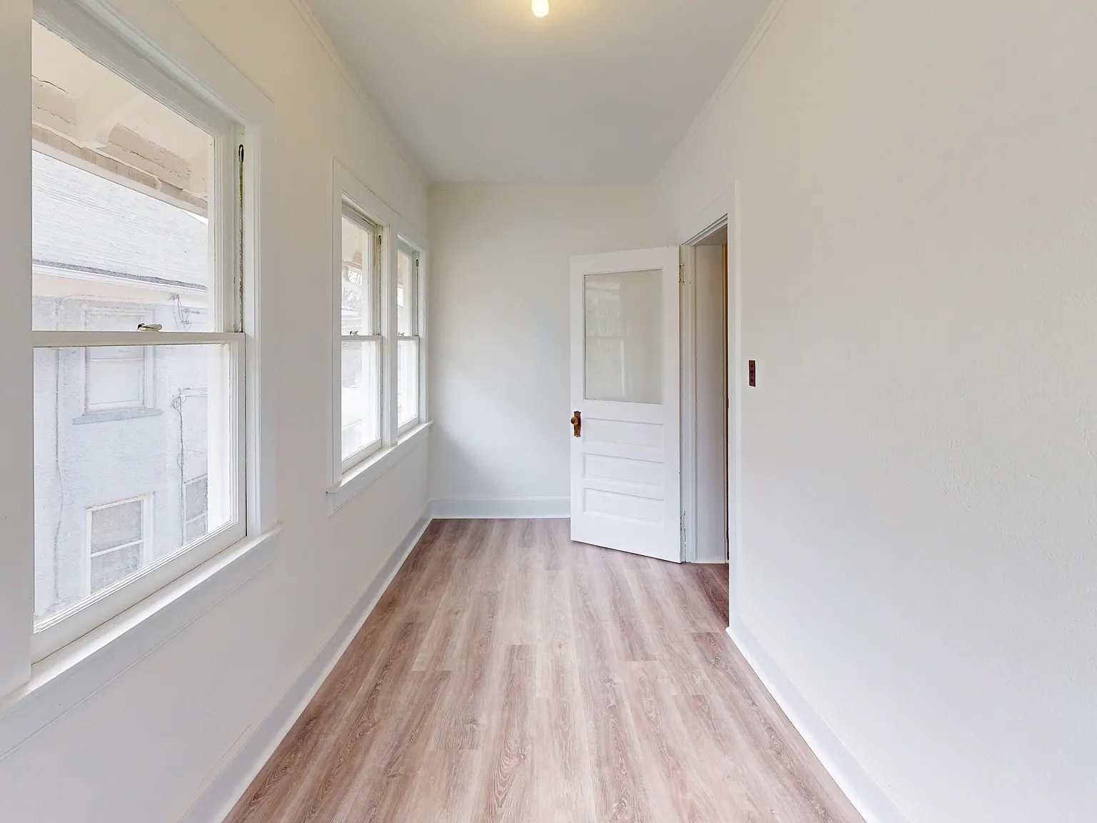 120 Laurel Ave — Photo 3