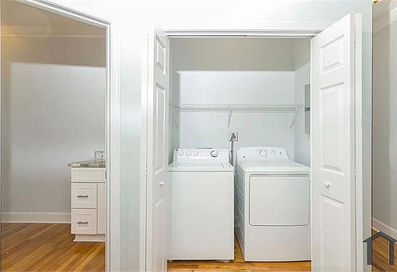 4th image of 2594 Watkins Dr NW