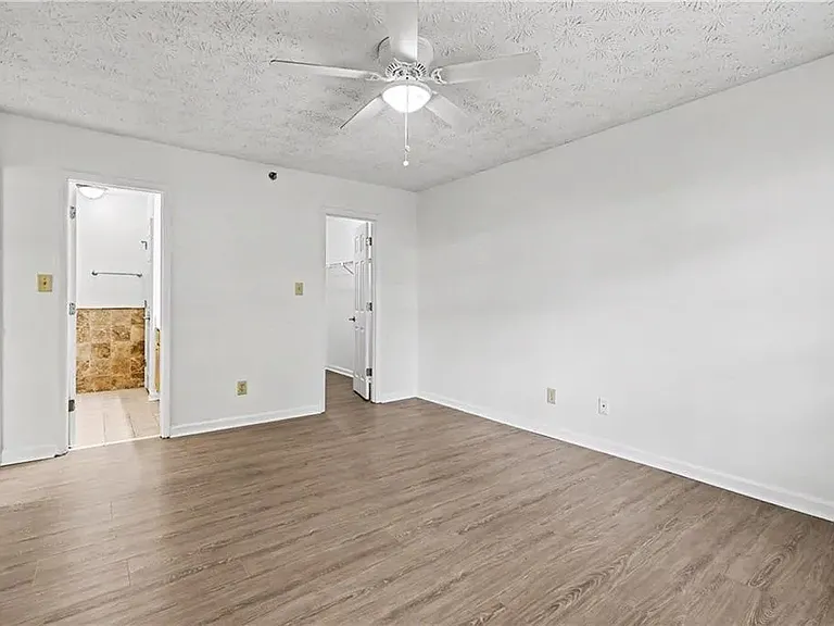 3960 Riverlook Pkwy SE #203 — Photo 11
