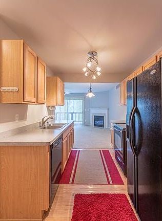 5th image of 7182 Magnolia Ln #1