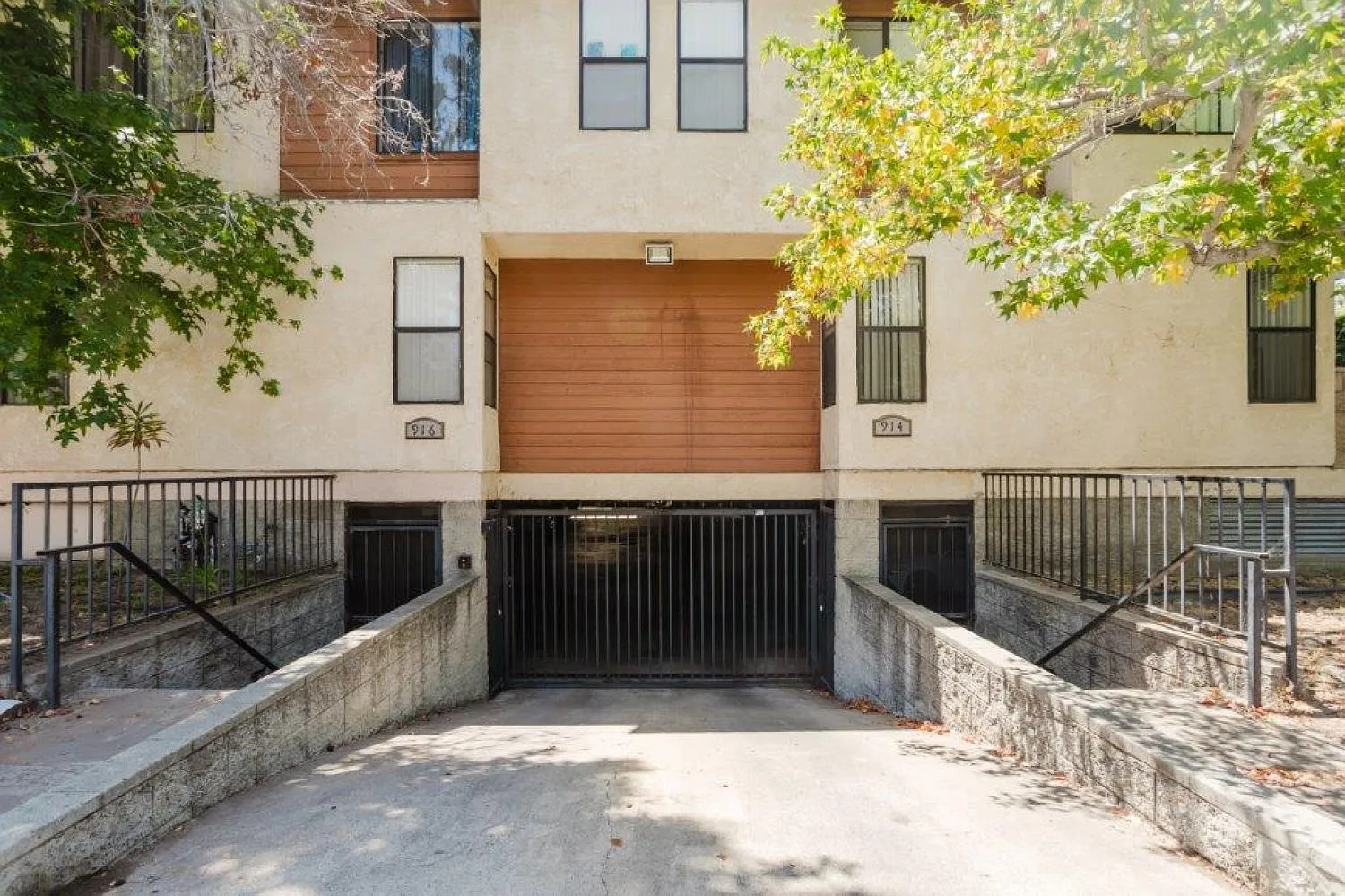 2 bed, 750 sqft, $2,850 — Photo 3